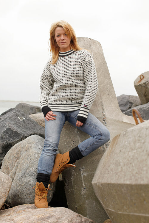 102-151 - Ecru/Antracite Faroese Round Neck Sweater