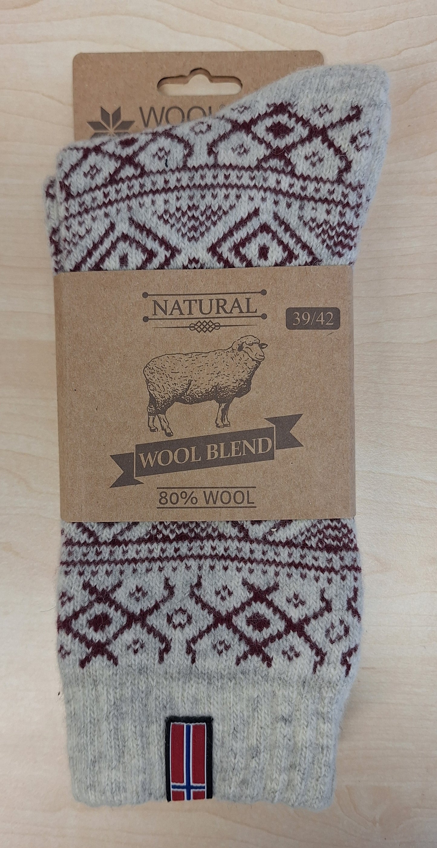 11 - Norway - Red/Ecru Socks - 80%Wool