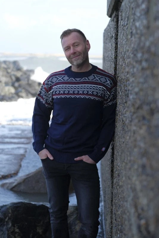 Magne 502-05UG-827 Navy Merino Crew Neck