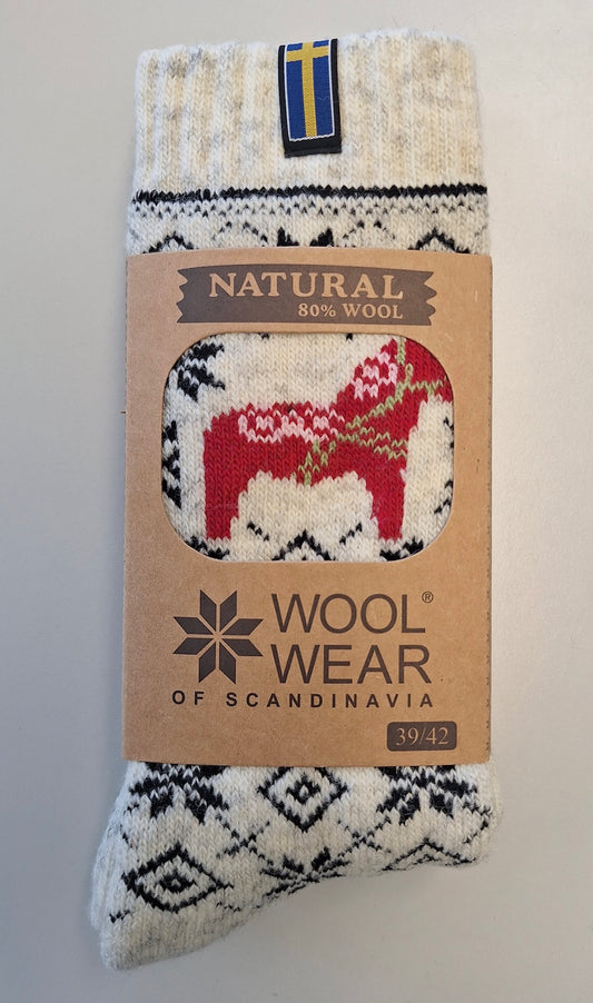 120 - Sweden - Horse - Ecru/Red - 80%Wool