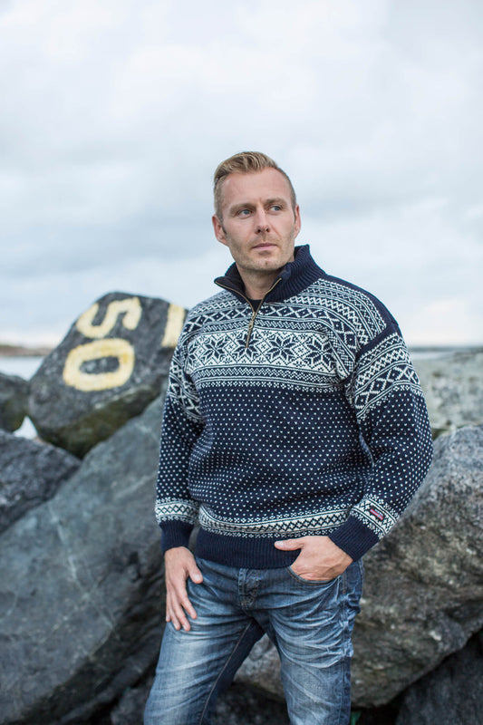 123F-76 Navy 1/2 Zip