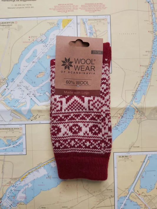50 - Red Snowflake - 60% Wool