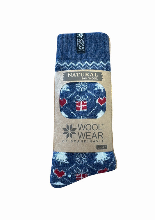 115 - Holiday Giftbox Hearts - Denim/Red/White 80%Wool